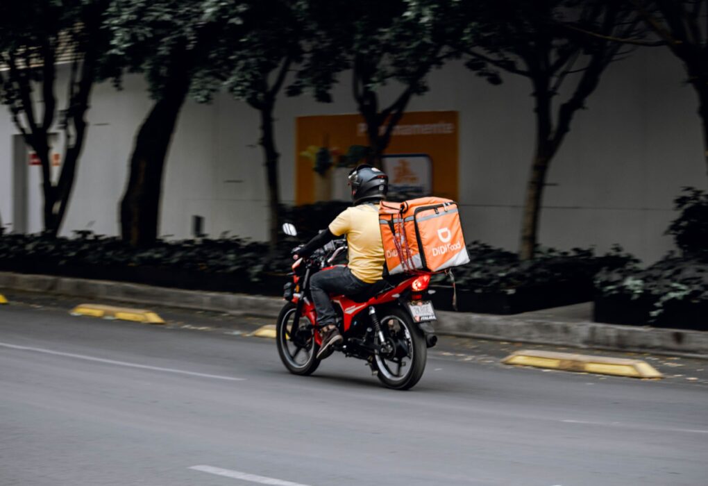 Uklon ride service